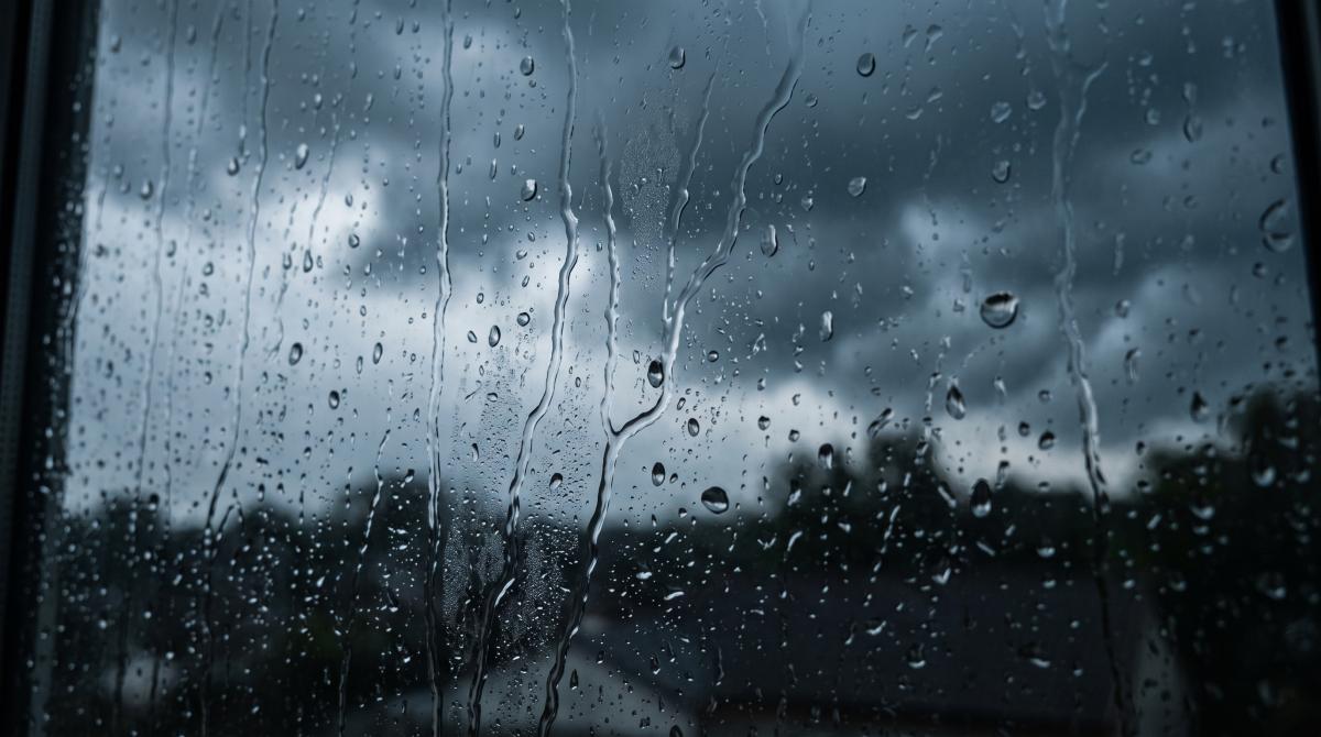 Vigilance rouge pluie-inondation dans l'Hérault : la préfecture appelle à rester chez soi